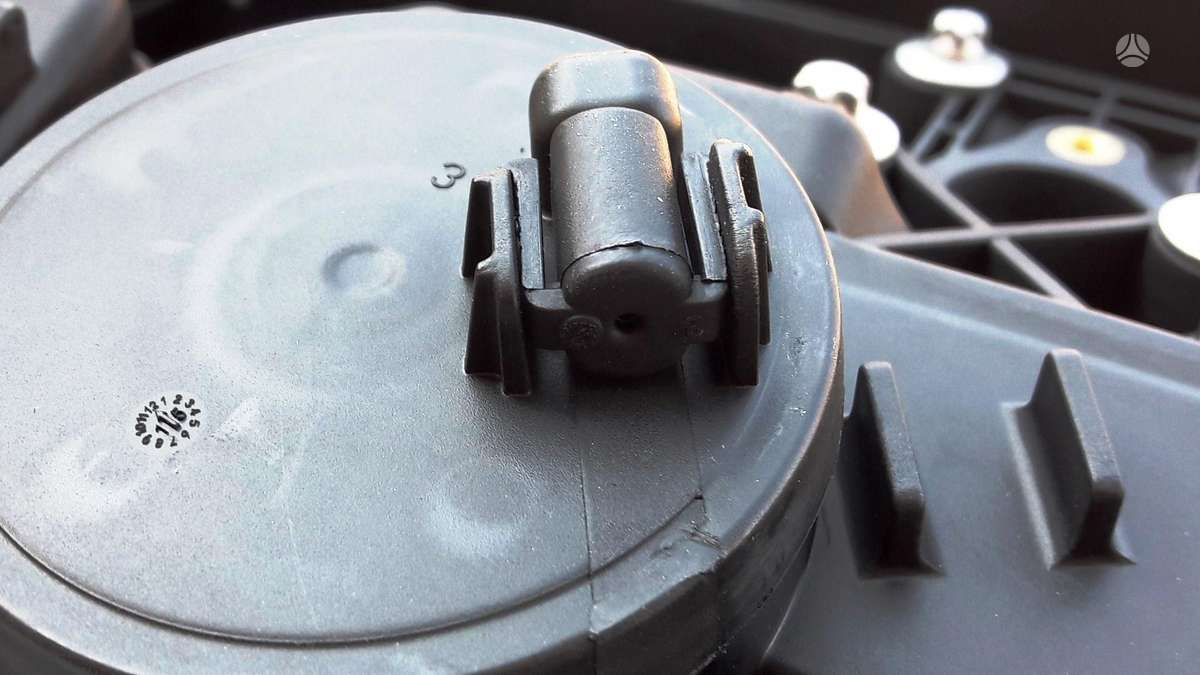 BMW 5 serija, N55B30 7570292, variklio detalės