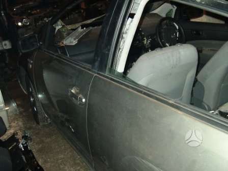 Toyota Prius по частям