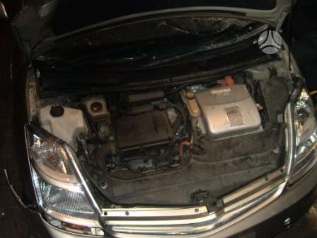 Toyota Prius rezerves daļās