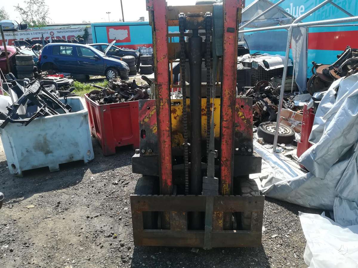 -Kita- BalkanCar EV687, sandėliavimo ir krovimo technika