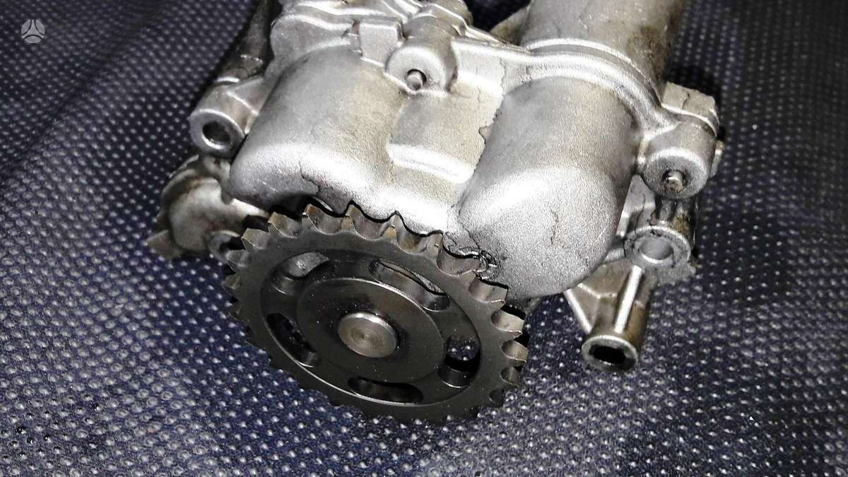 Ford Mondeo variklio detalės