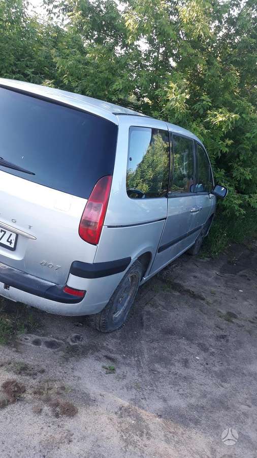 Peugeot 807