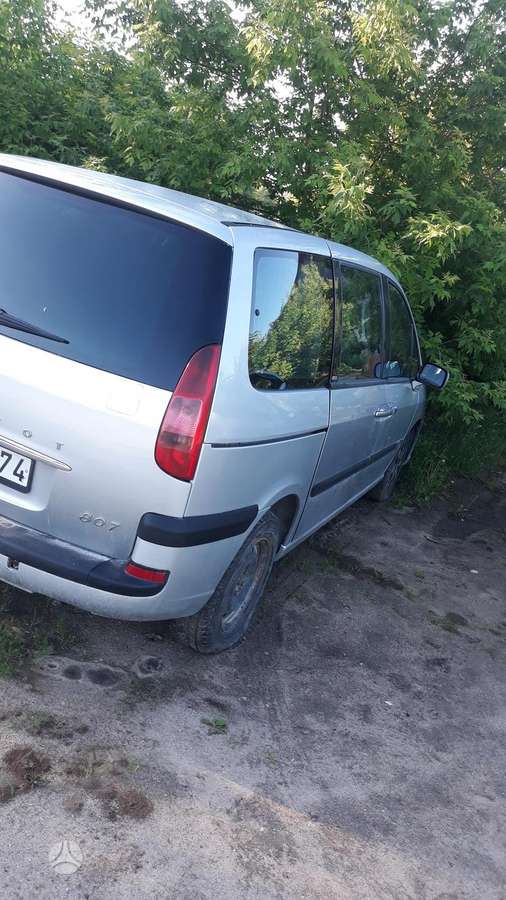 Peugeot 807