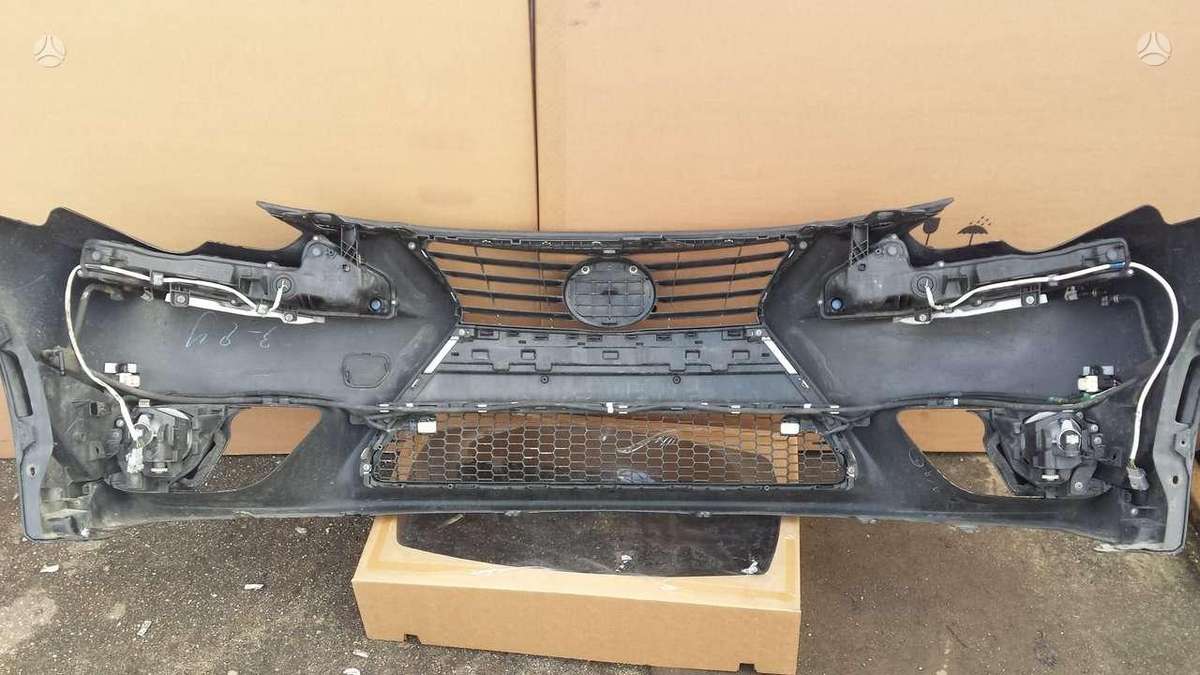 Lexus IS 300 детали кузова