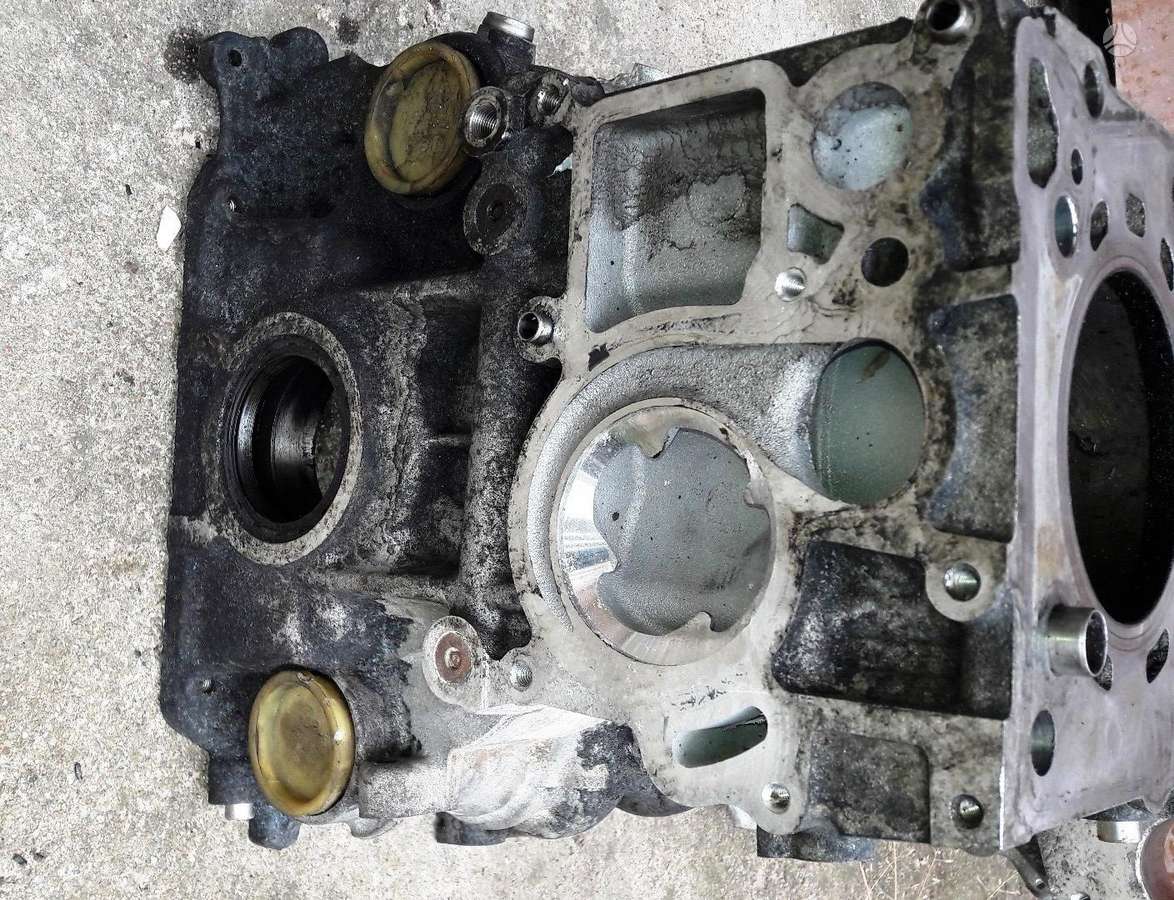 BMW 5 serija, N47D20C, детали двигателя
