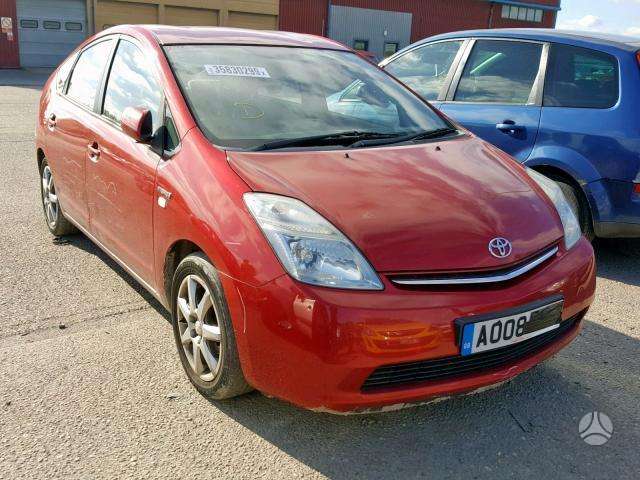 Toyota Prius по частям