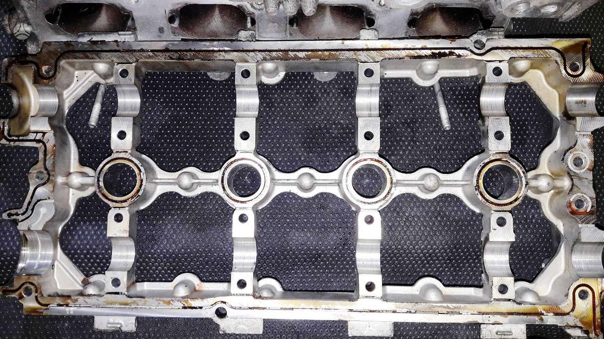 Audi A6, BWE, variklio detalės