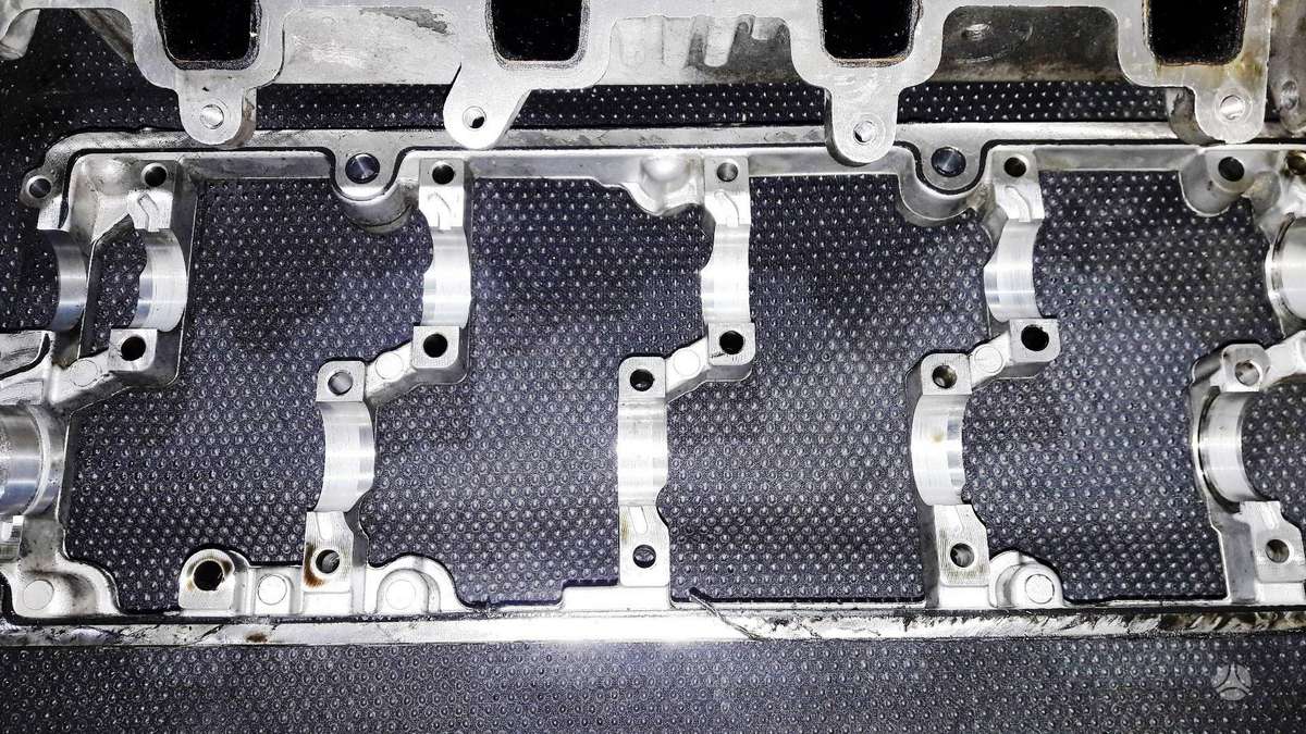 Volkswagen Caddy, 1.6 2.0 TDI, детали двигателя