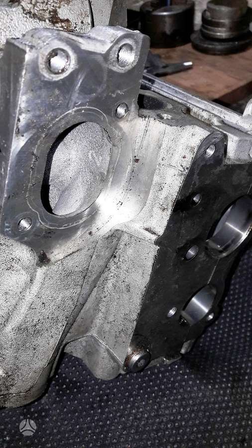 Seat Leon, 2.0 TDI, engine parts
