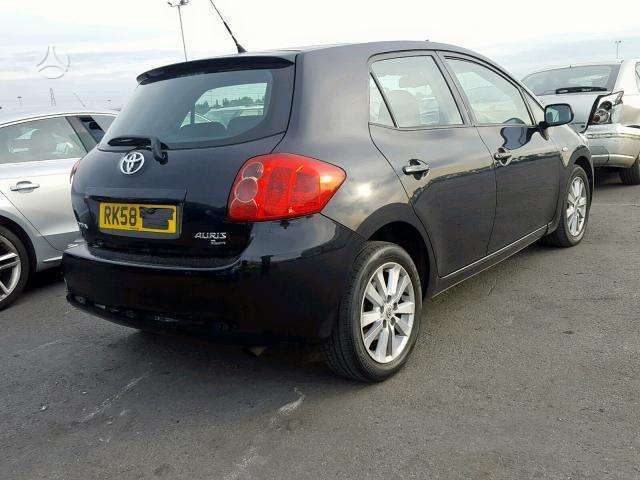 Toyota Auris dalimis