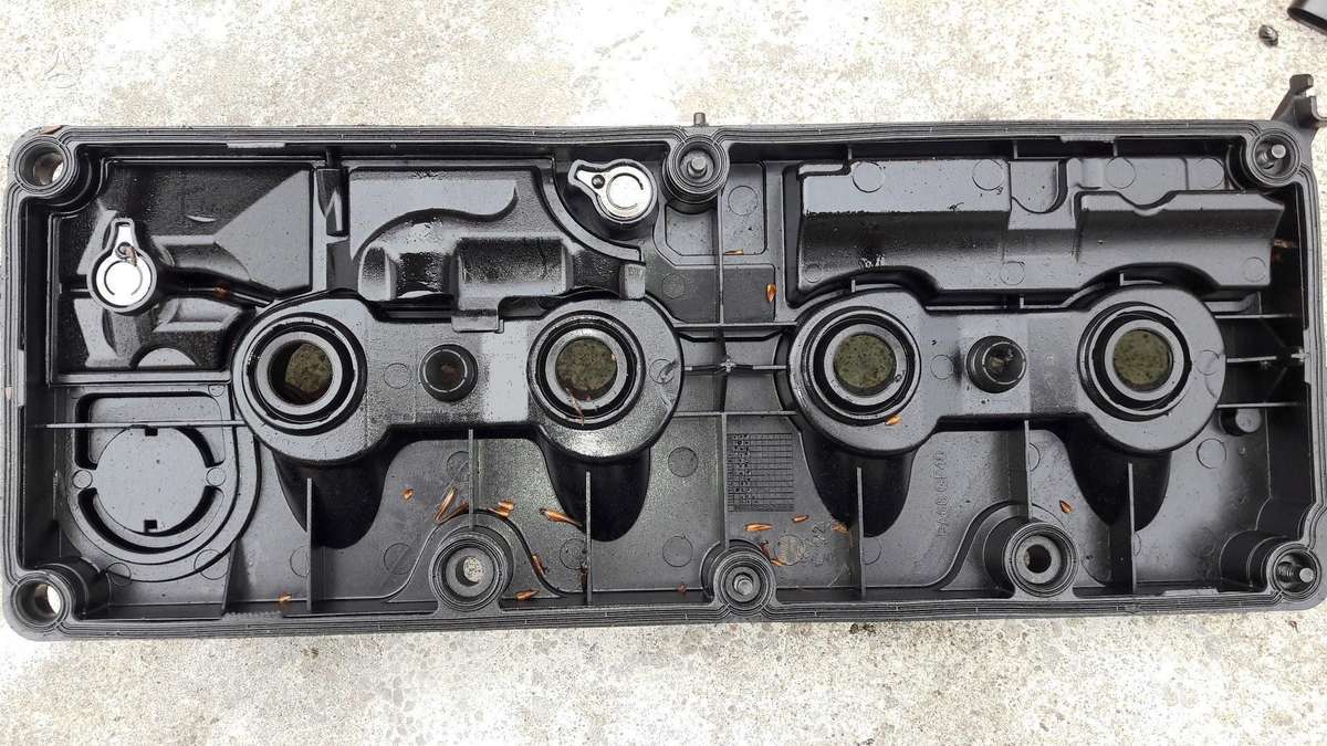 Audi Q3, CFG, engine parts