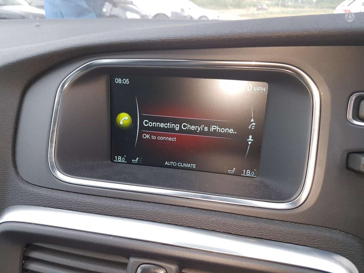 Volvo V40 Dalimis is anglijos r design