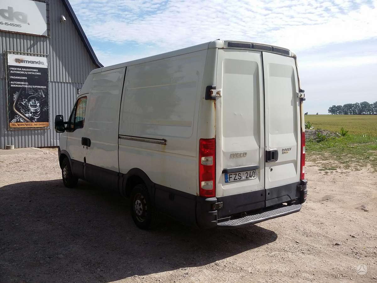 Iveco 35S12, cargo vans