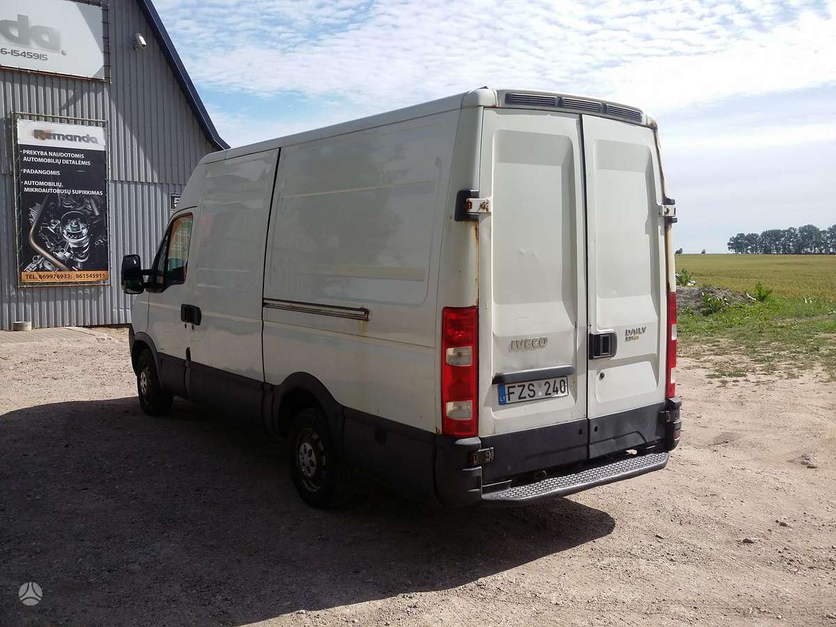 Iveco 35S12, preču