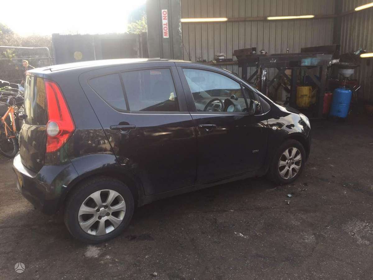 Opel Agila по частям