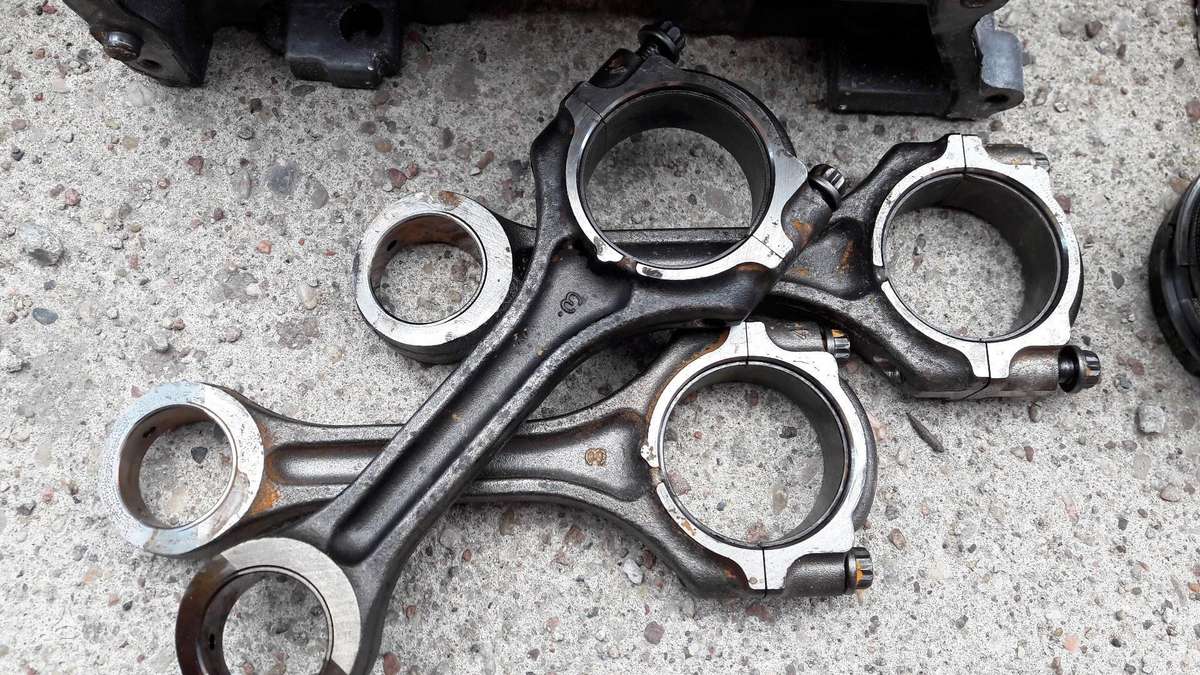 Peugeot 4008, 4N13, variklio detalės