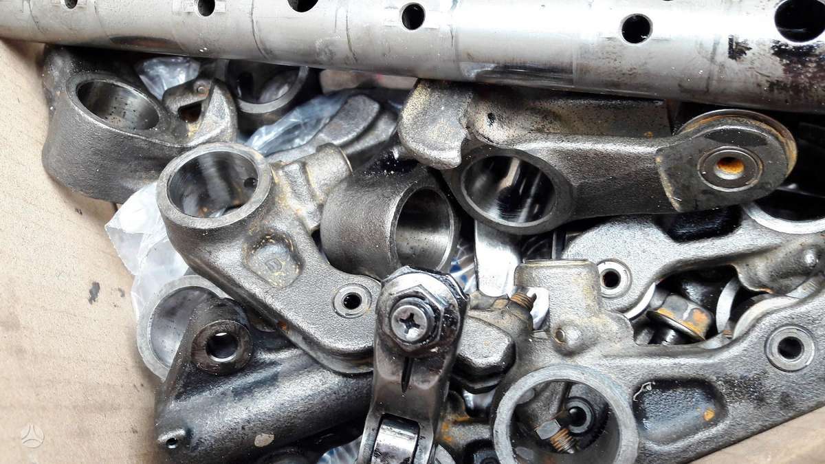 Peugeot 4008, 4N13, variklio detalės