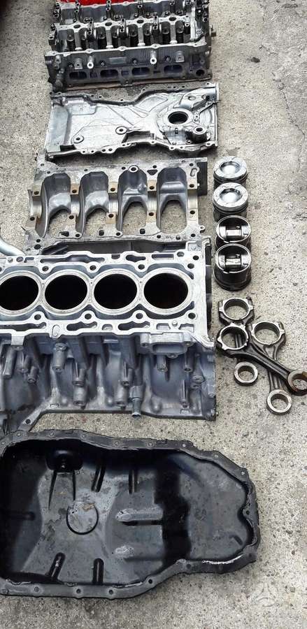Peugeot 4008, 4N13, variklio detalės