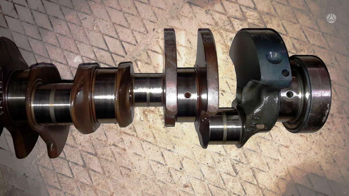 Alpina B10, M62B46, engine parts