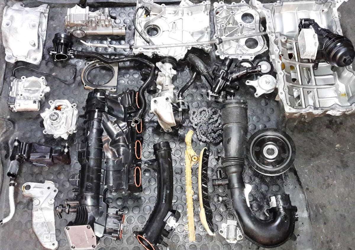 Mercedes-Benz CLA klasė, M270, engine parts