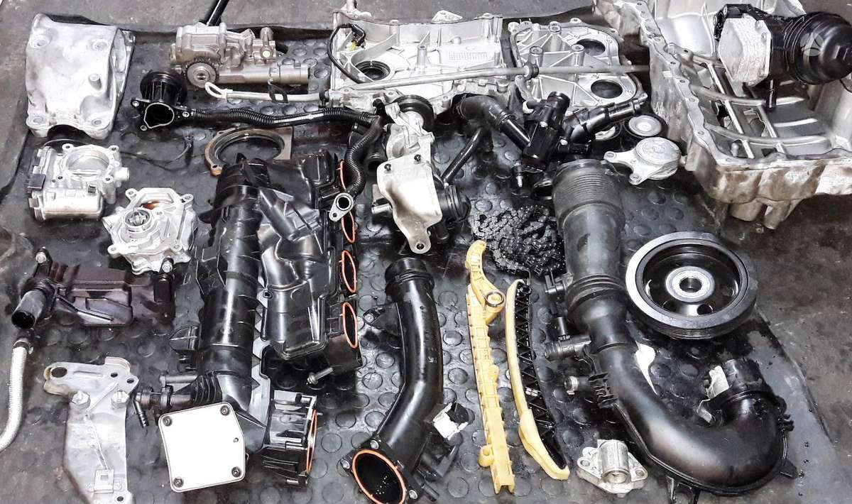 Mercedes-Benz CLA klasė, M270, engine parts