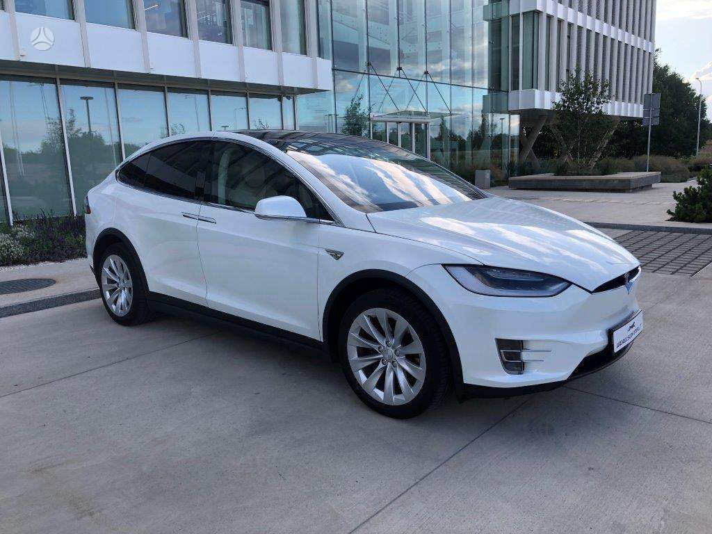 Tesla Model X, visureigis / krosoveris