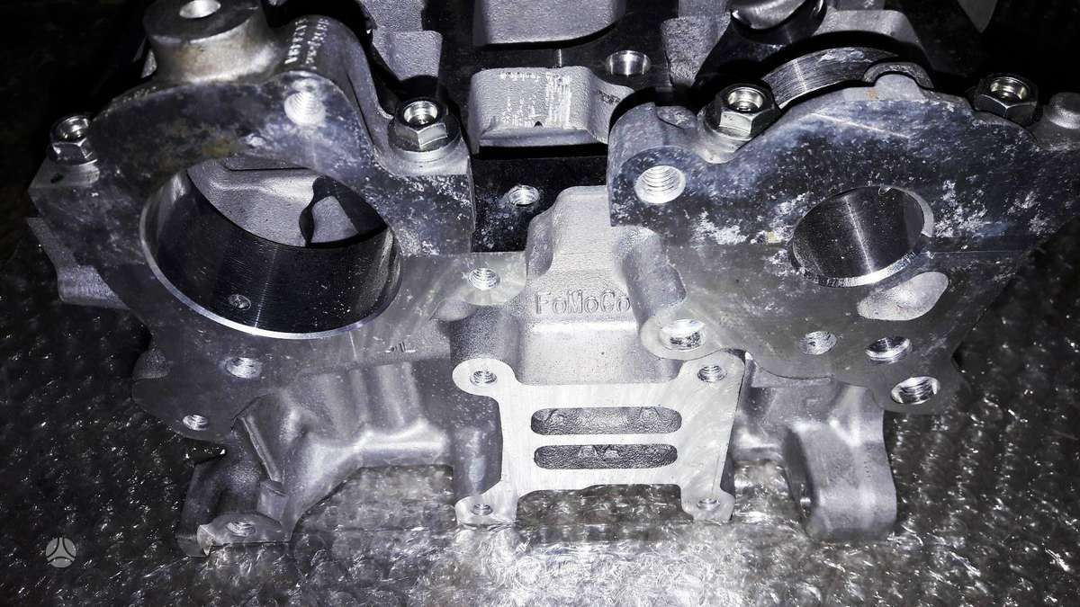 Ford Focus, YVDA, dzinēja galva