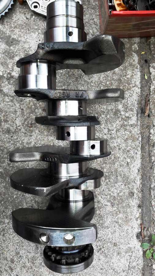 Audi A8, CRE, engine parts