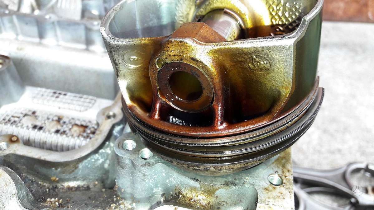 Audi A8, CRE, engine parts