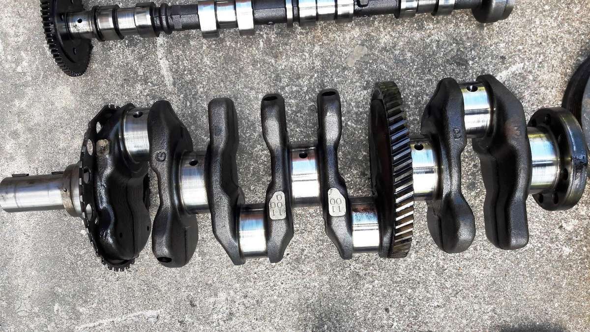 Toyota Corolla Verso, 2AD, variklio detalės