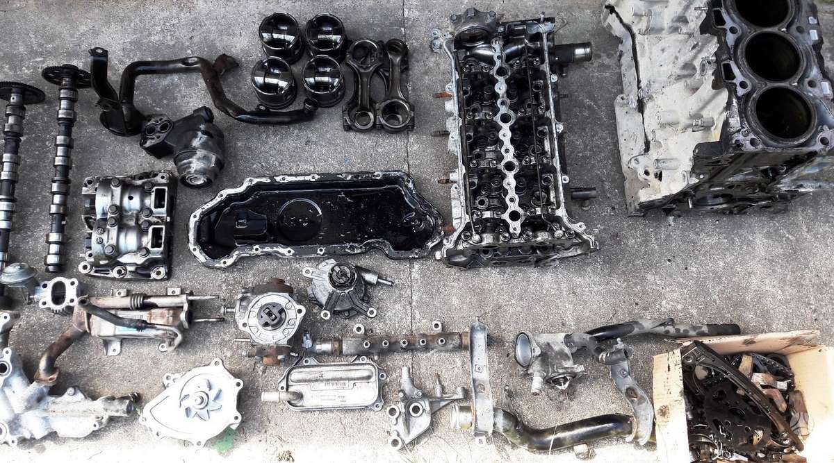 Toyota Corolla Verso, 2AD, variklio detalės