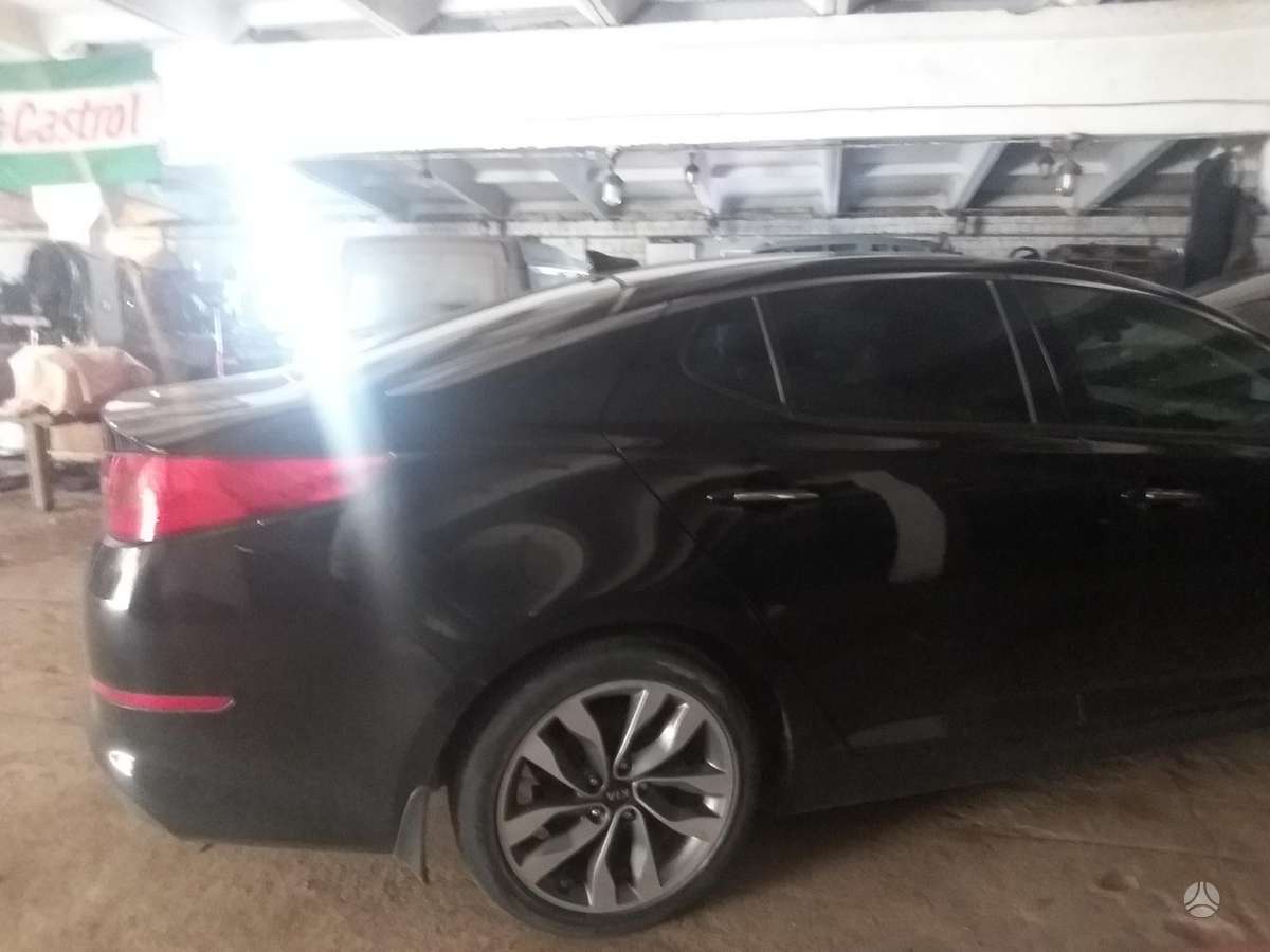 Kia Optima dalimis