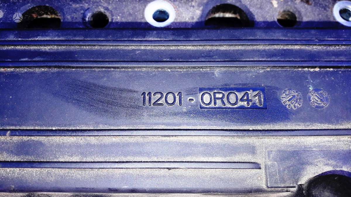 Toyota RAV4, 2AD, variklio detalės