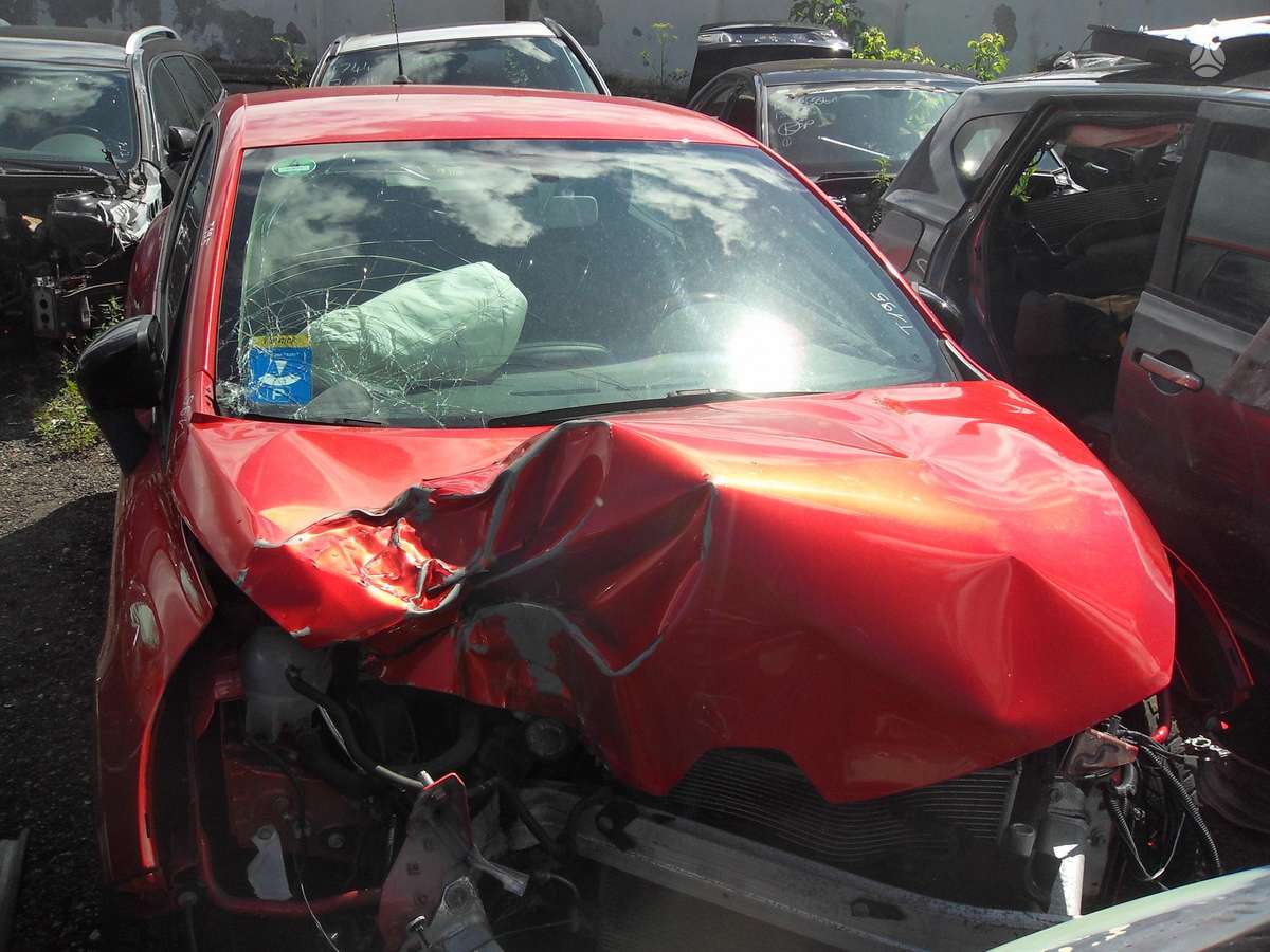 Renault Clio for parts