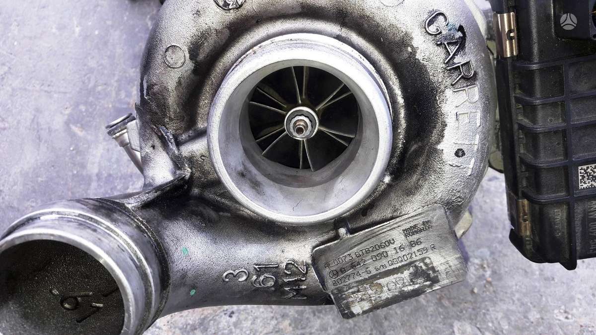 Mercedes-Benz S klasė, OM642, engine parts