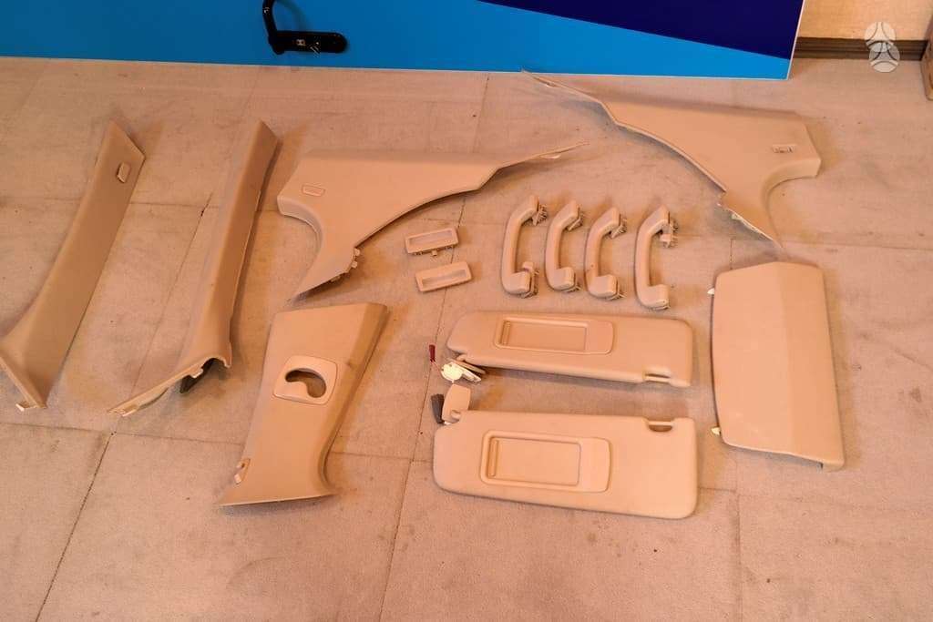 BMW 5 serija детали салона