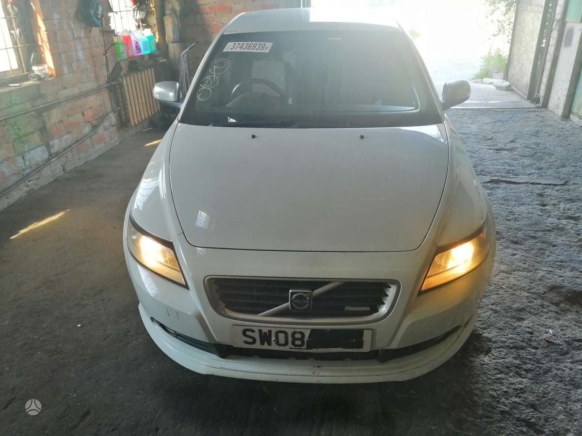 Volvo S40