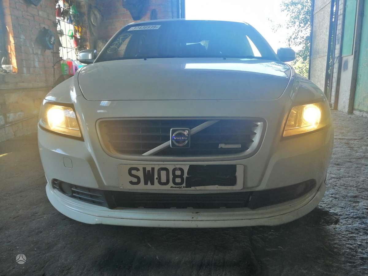 Volvo S40