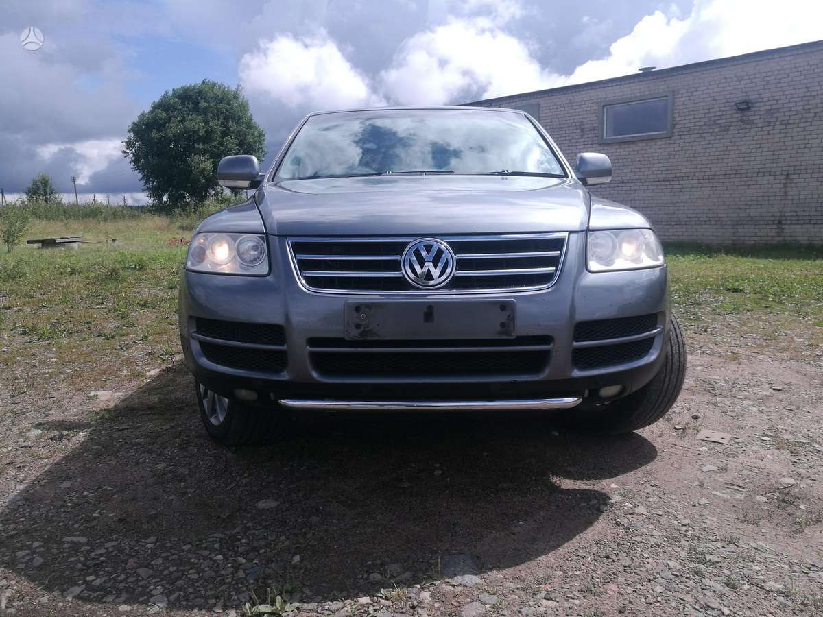 Volkswagen Touareg dalimis