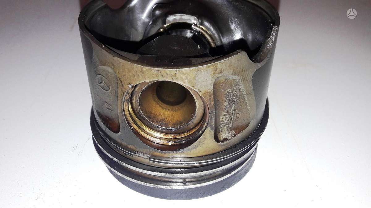 Mercedes-Benz GL klasė, OM642, engine parts