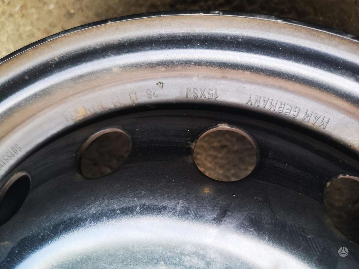 Volkswagen, tērauda apzīmogoti, R15