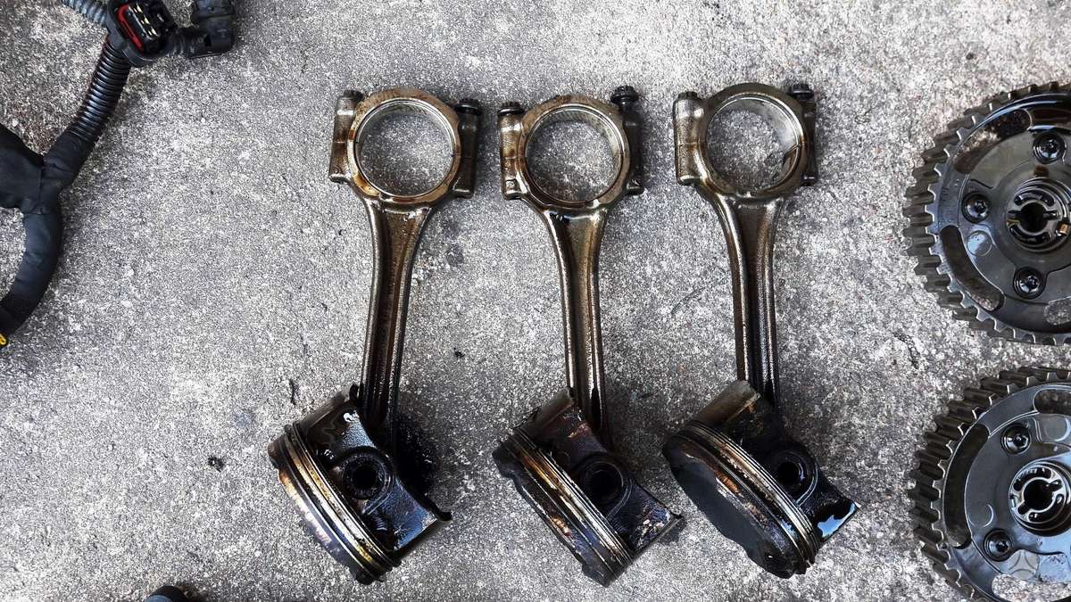 Citroen C3, HM01, variklio detalės