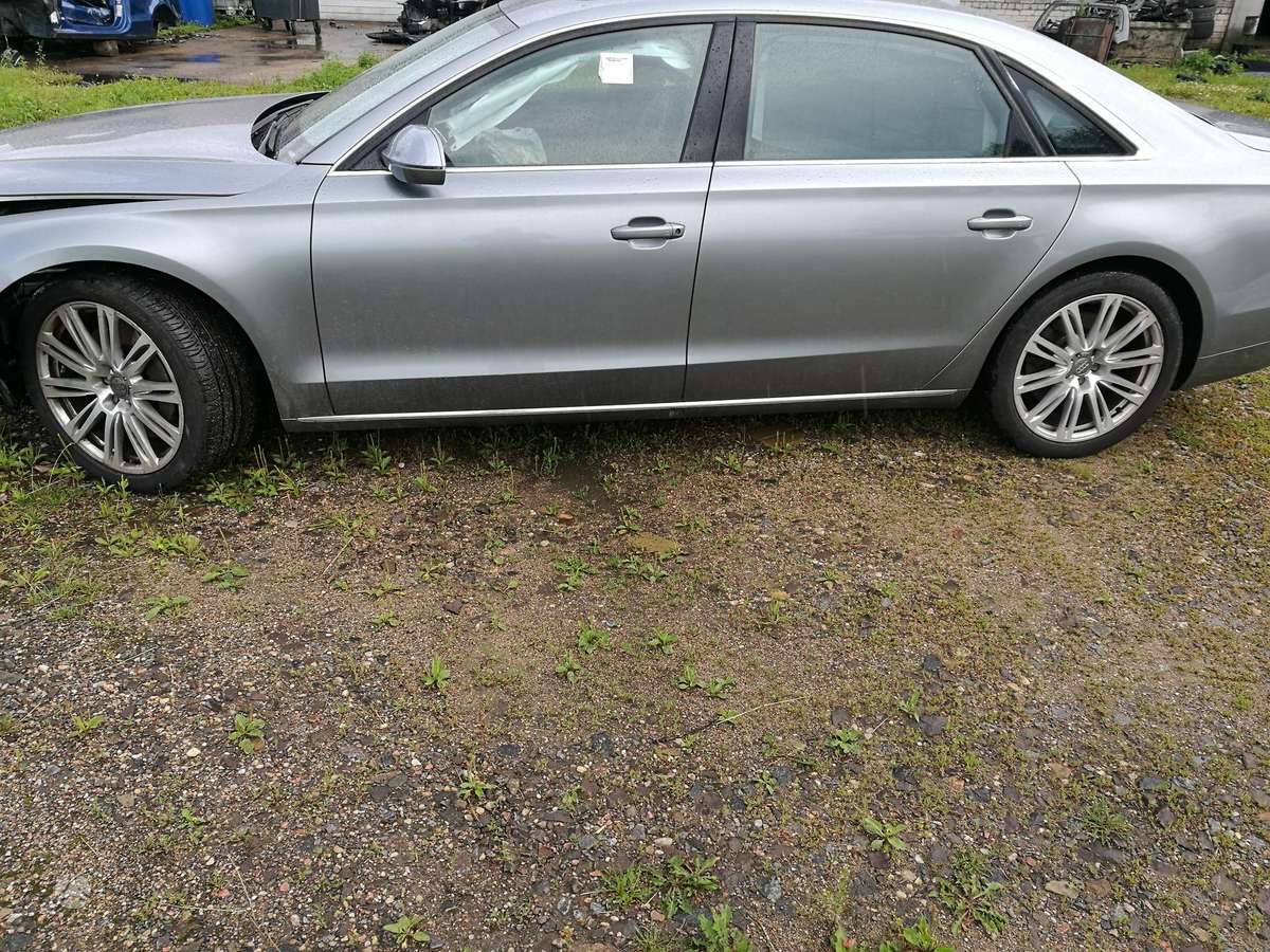 Audi A8 по частям. 4 0tfsi