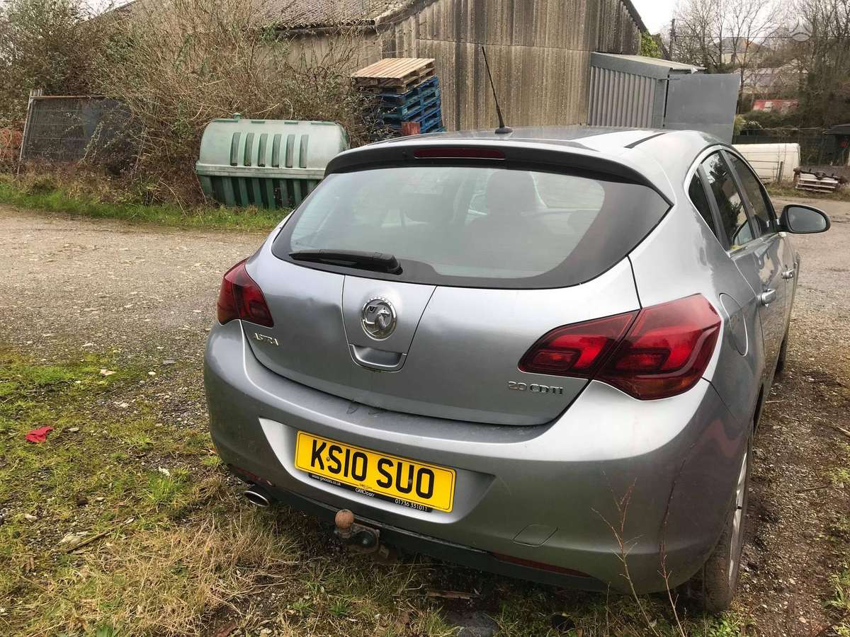 Opel Astra 2 0 1 7 1 3