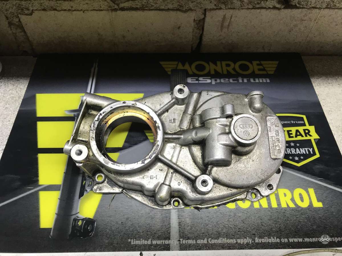 Audi A6, 06F105243C, 2 0tfsi variklio dalys