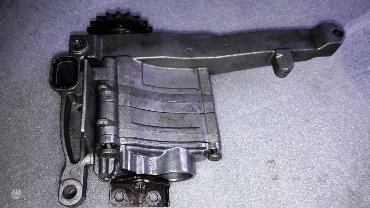 Mercedes-Benz E klasė, OM642, variklio detalės