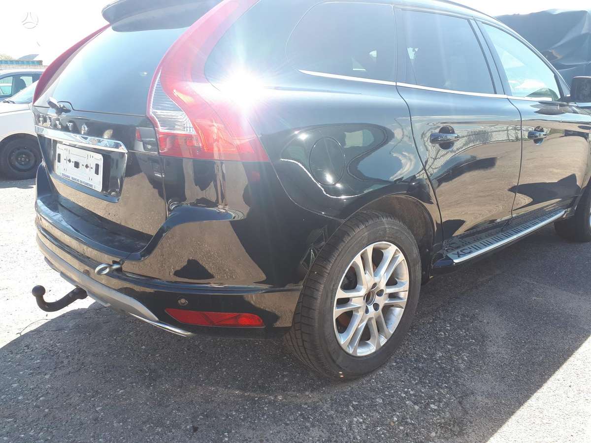 Volvo XC60 35000km rida