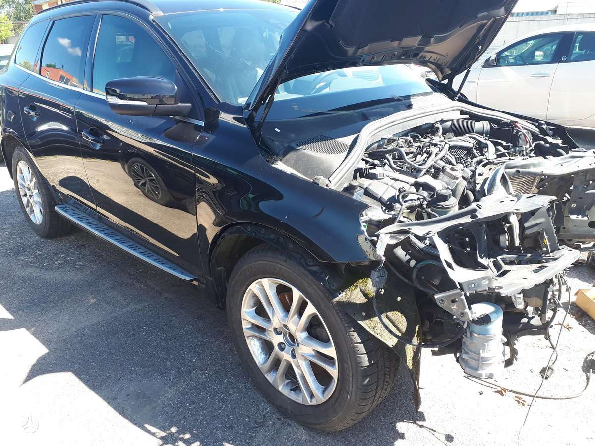 Volvo XC60 35000km rida
