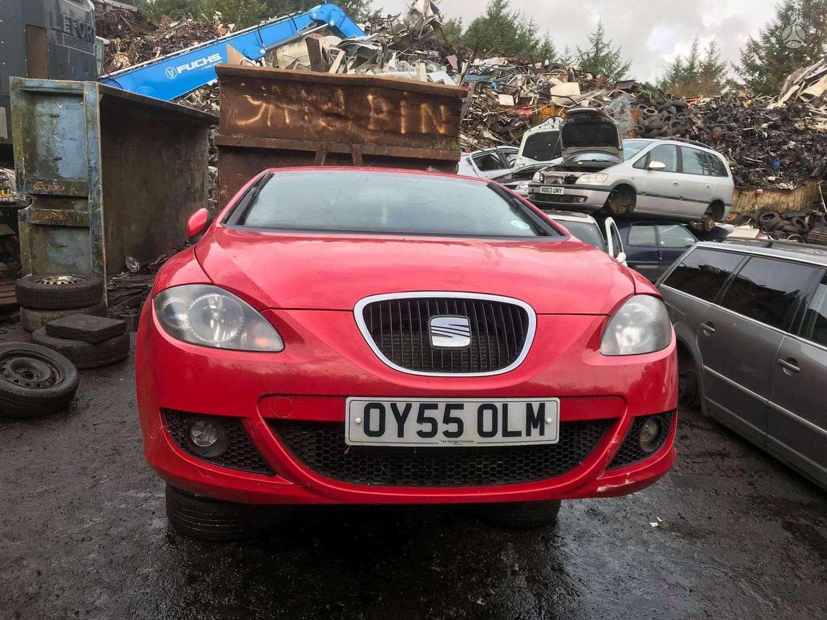 Seat Leon dalimis