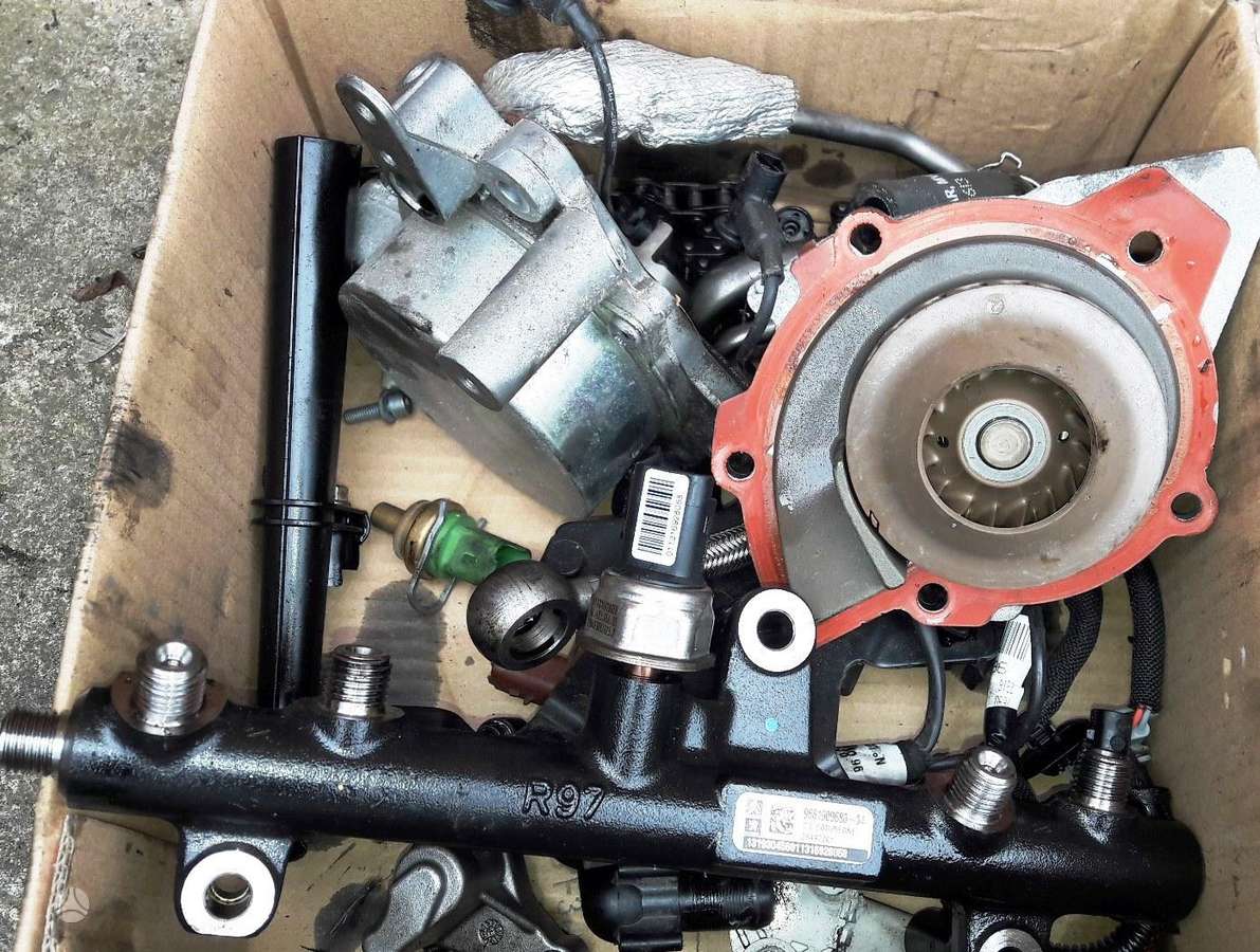 Ford Mondeo, UFWA, engine parts